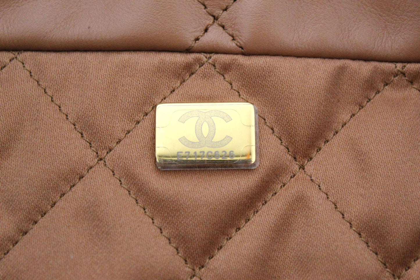 New Chanel 22 Camel Shiny Calfskin Leather Shoulder Tote Bag