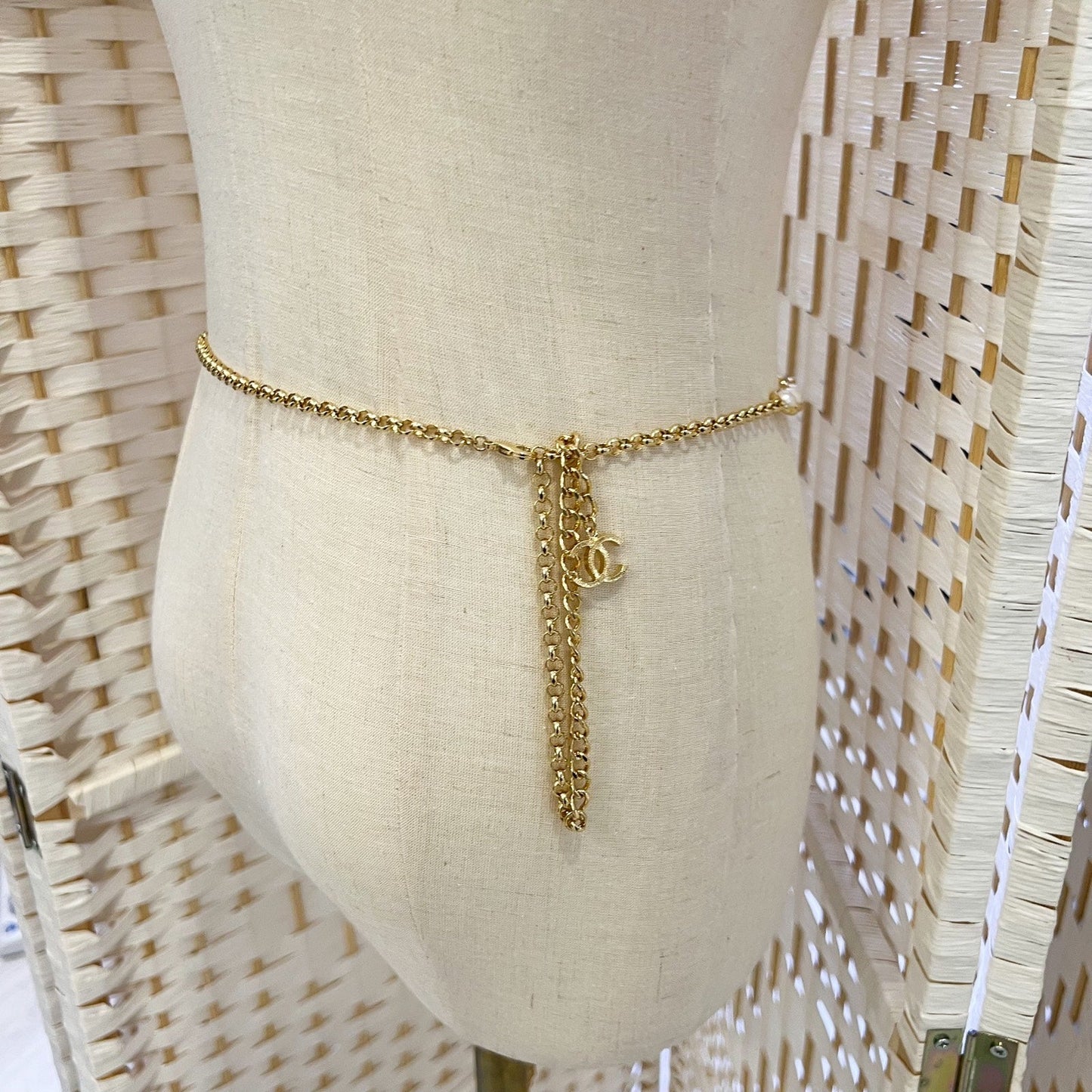 Chanel 24S Runway Waist Chain Belt with Pearls in GHW (ABD241)