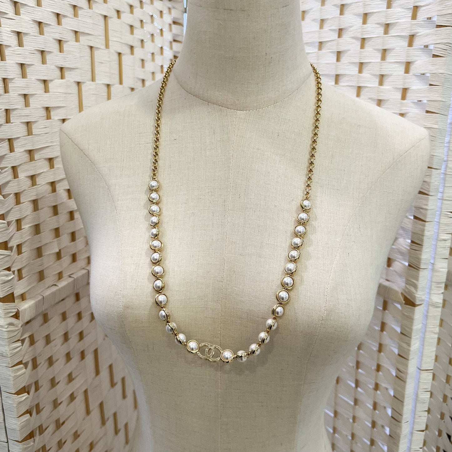 Chanel 24S Runway Waist Chain Belt with Pearls in GHW (ABD241)