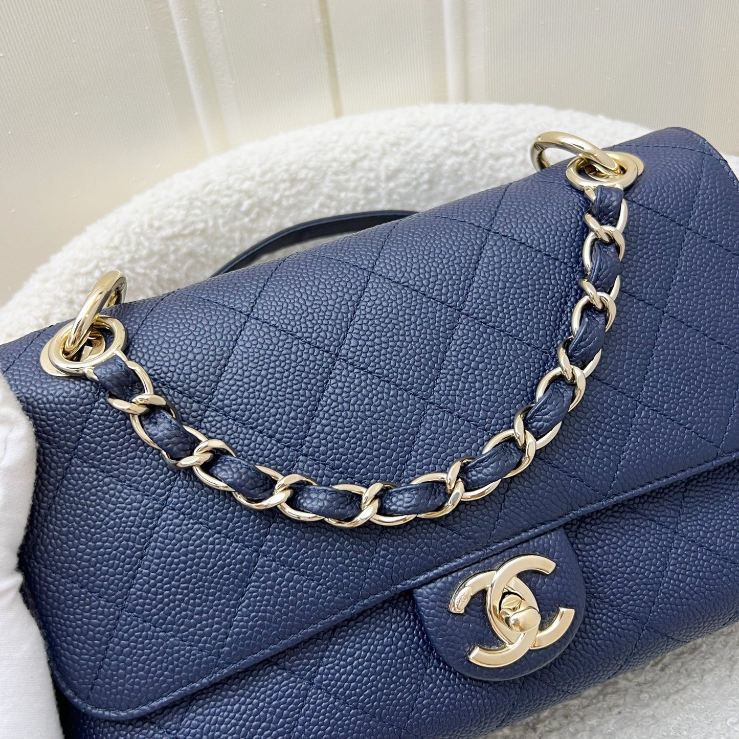 Chanel City Walk Flap in Navy Caviar LGHW (Model: AS1574)