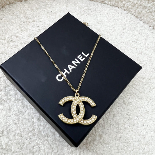 Chanel Medium CC Logo Necklace in AGHW