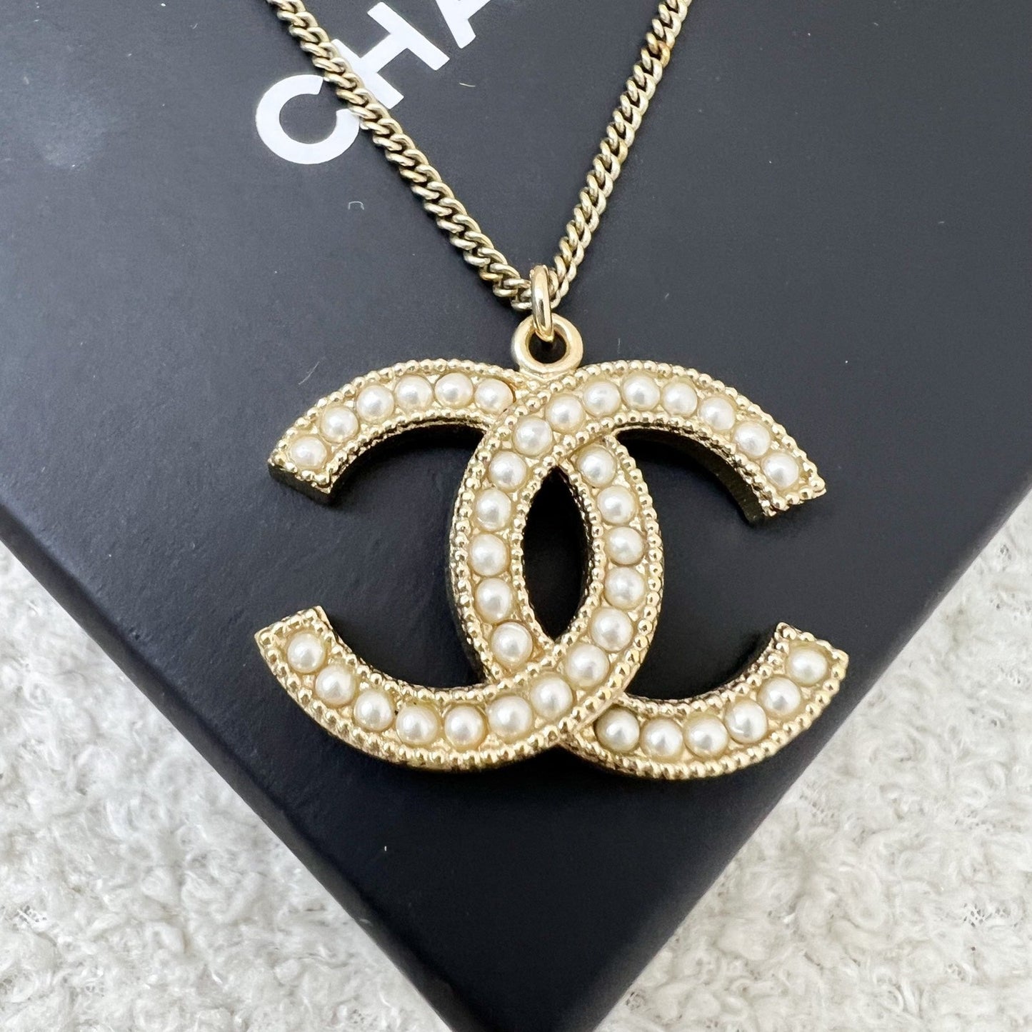 Chanel Medium CC Logo Necklace in AGHW