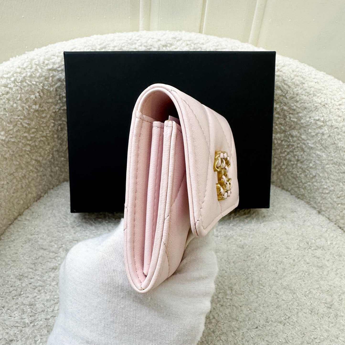 Chanel 19 XL Card Holder in 22P Pink Lambskin GHW