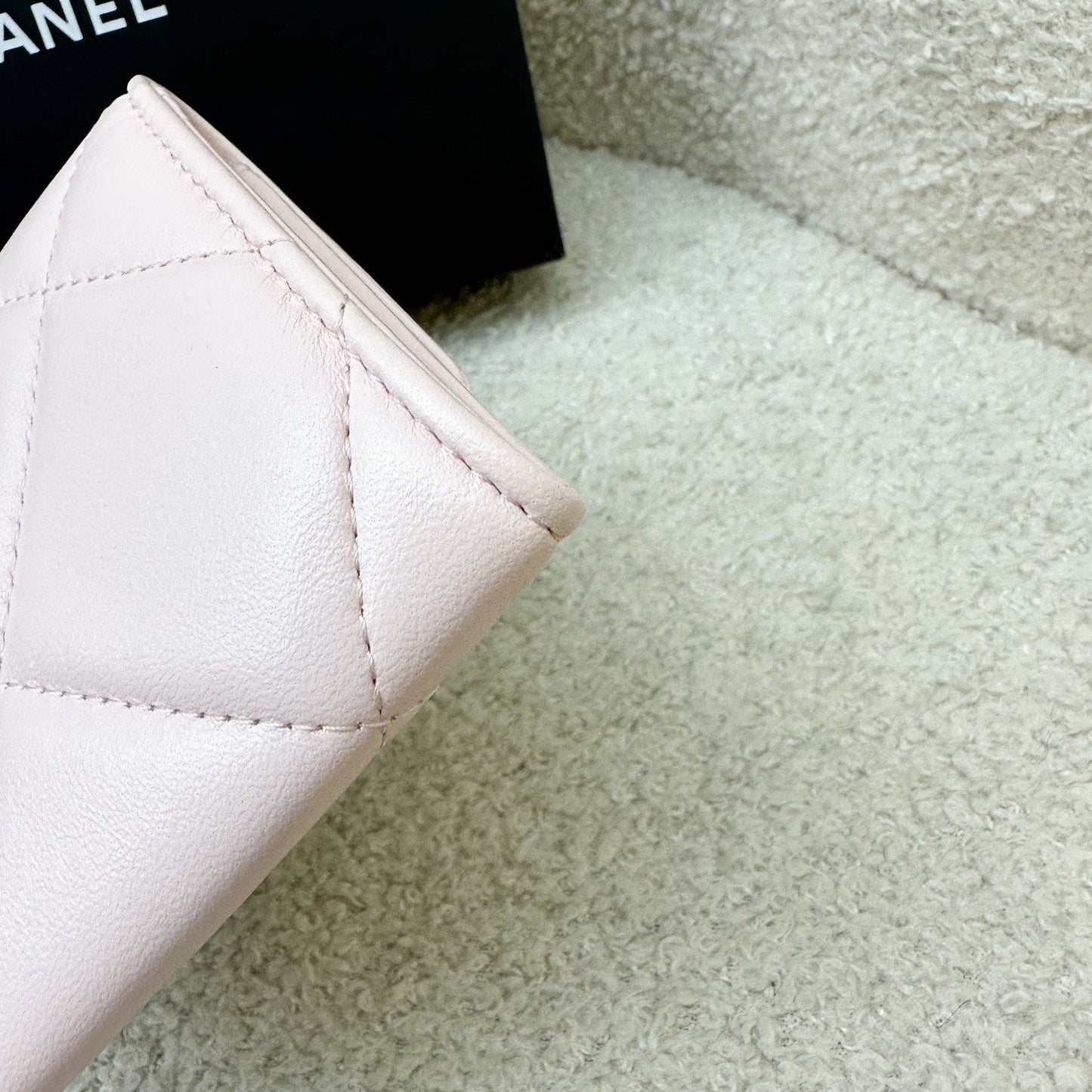 Chanel 19 XL Card Holder in 22P Pink Lambskin GHW