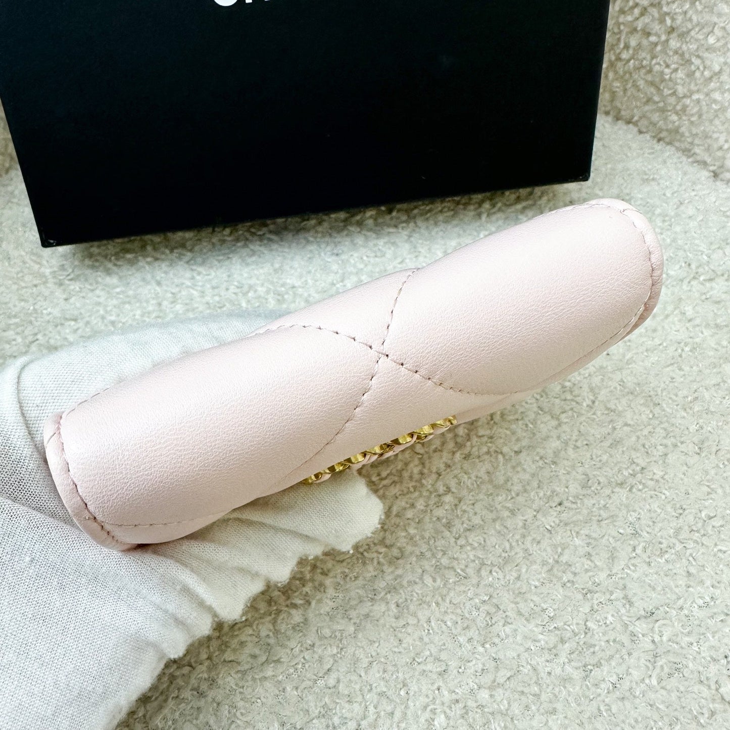 Chanel 19 XL Card Holder in 22P Pink Lambskin GHW