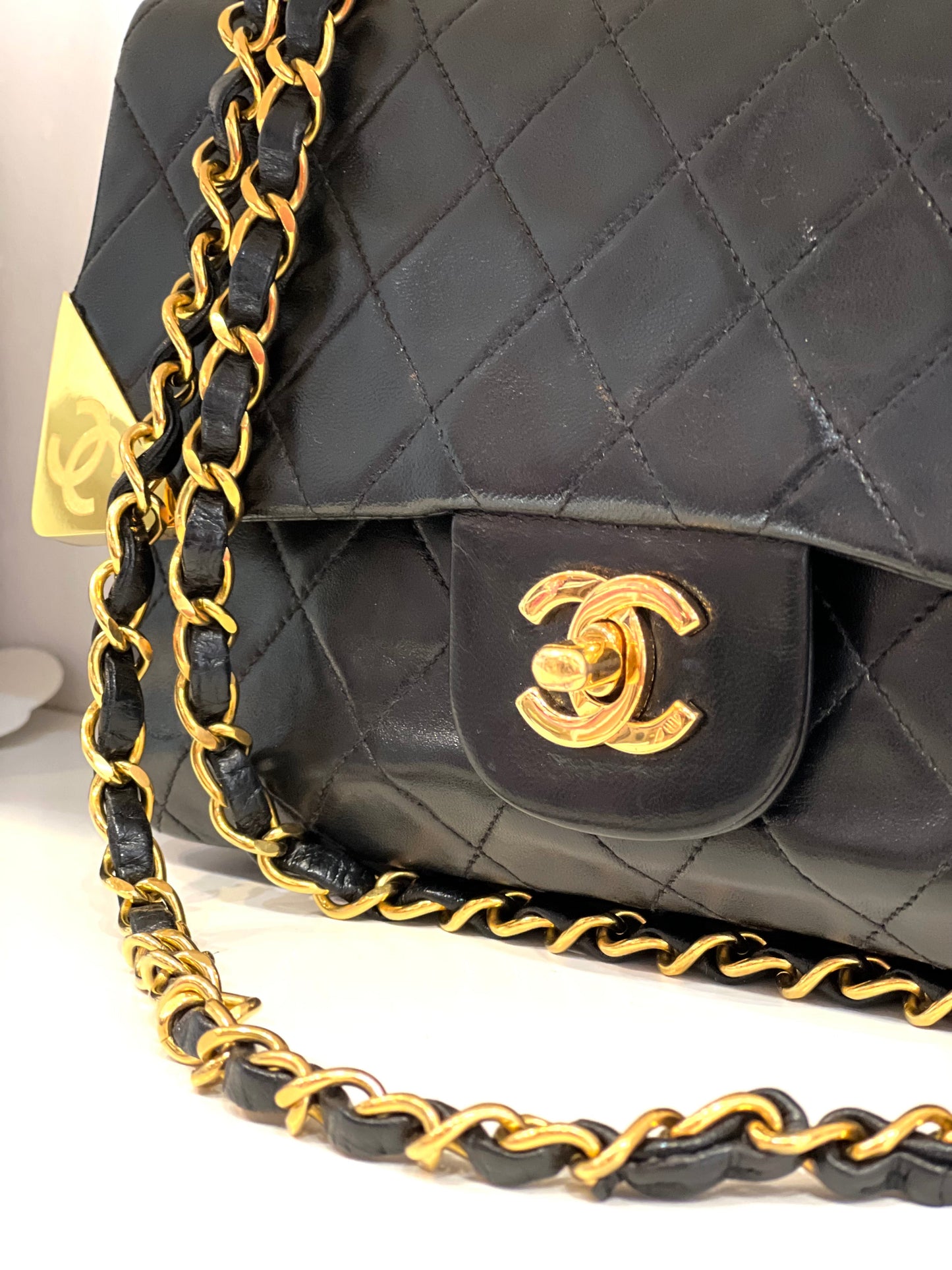 CHANEL Vintage Flap Medium Bag