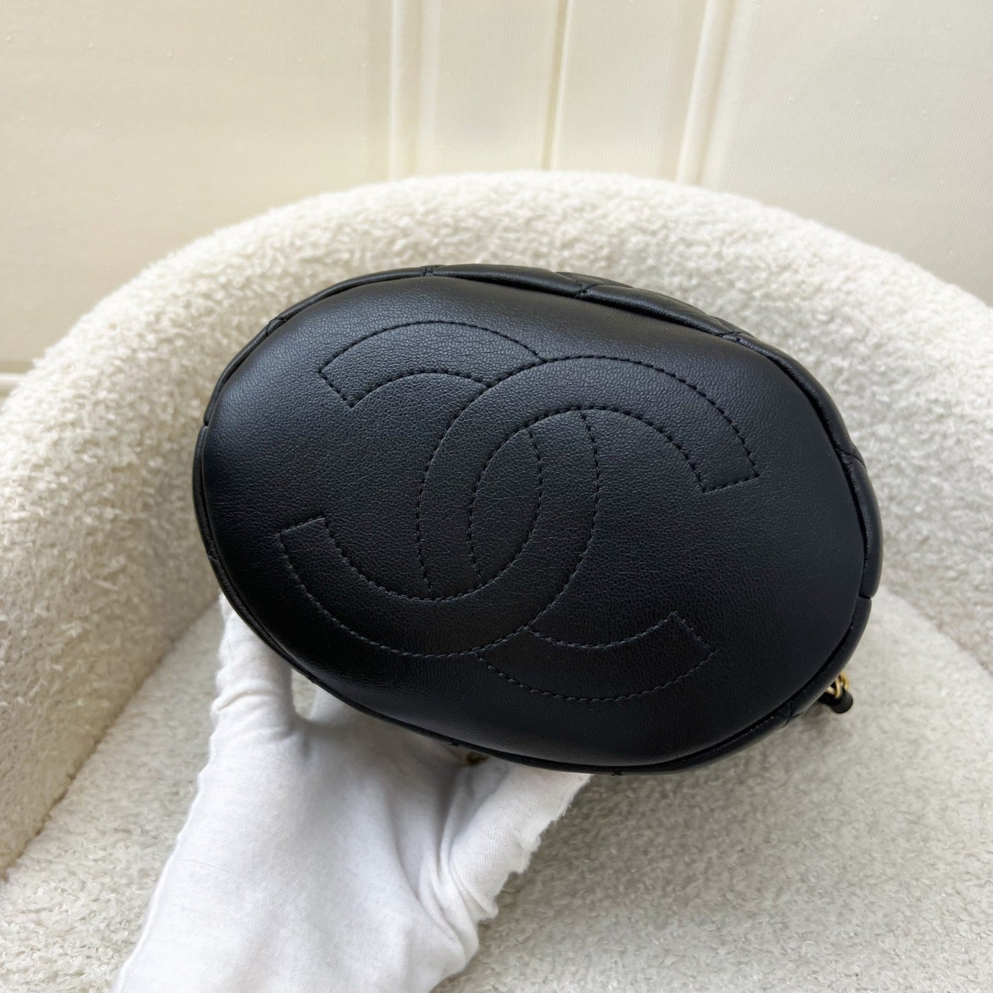 Chanel Pearl Handle Mini Drawstring Bucket Bag in Black Lambskin and AGHW (Model: AS2608)