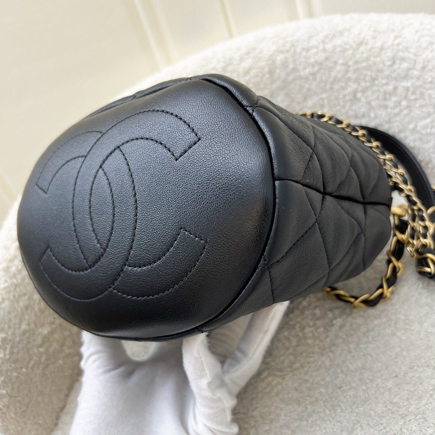 Chanel Pearl Handle Mini Drawstring Bucket Bag in Black Lambskin and AGHW (Model: AS2608)