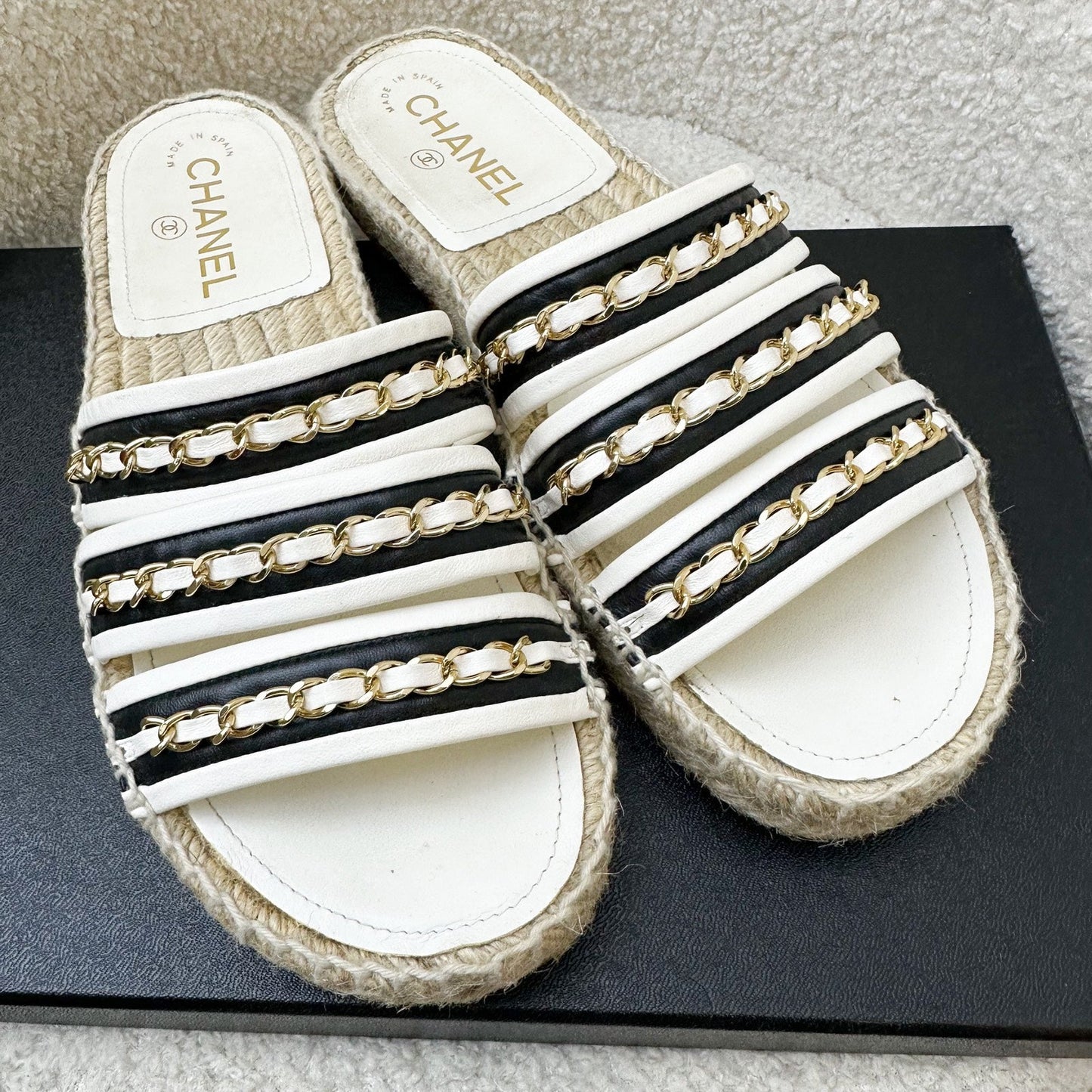 Chanel 20P Espadrille Slides / Sandals in Black and White Leather with GHW