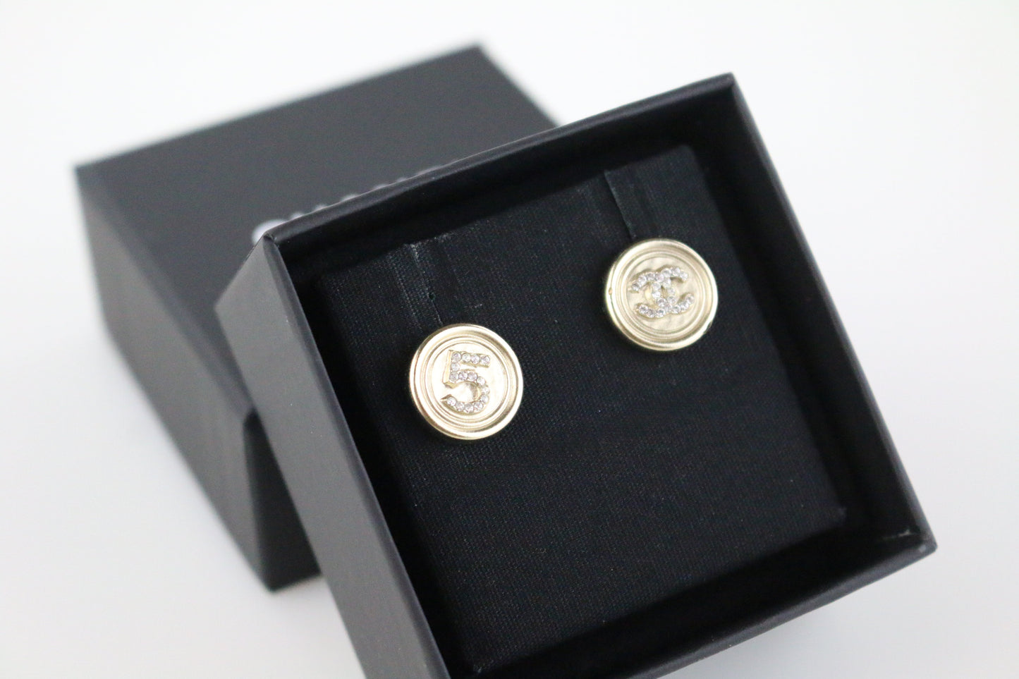 CC No.5 Round Button Stud Earrings