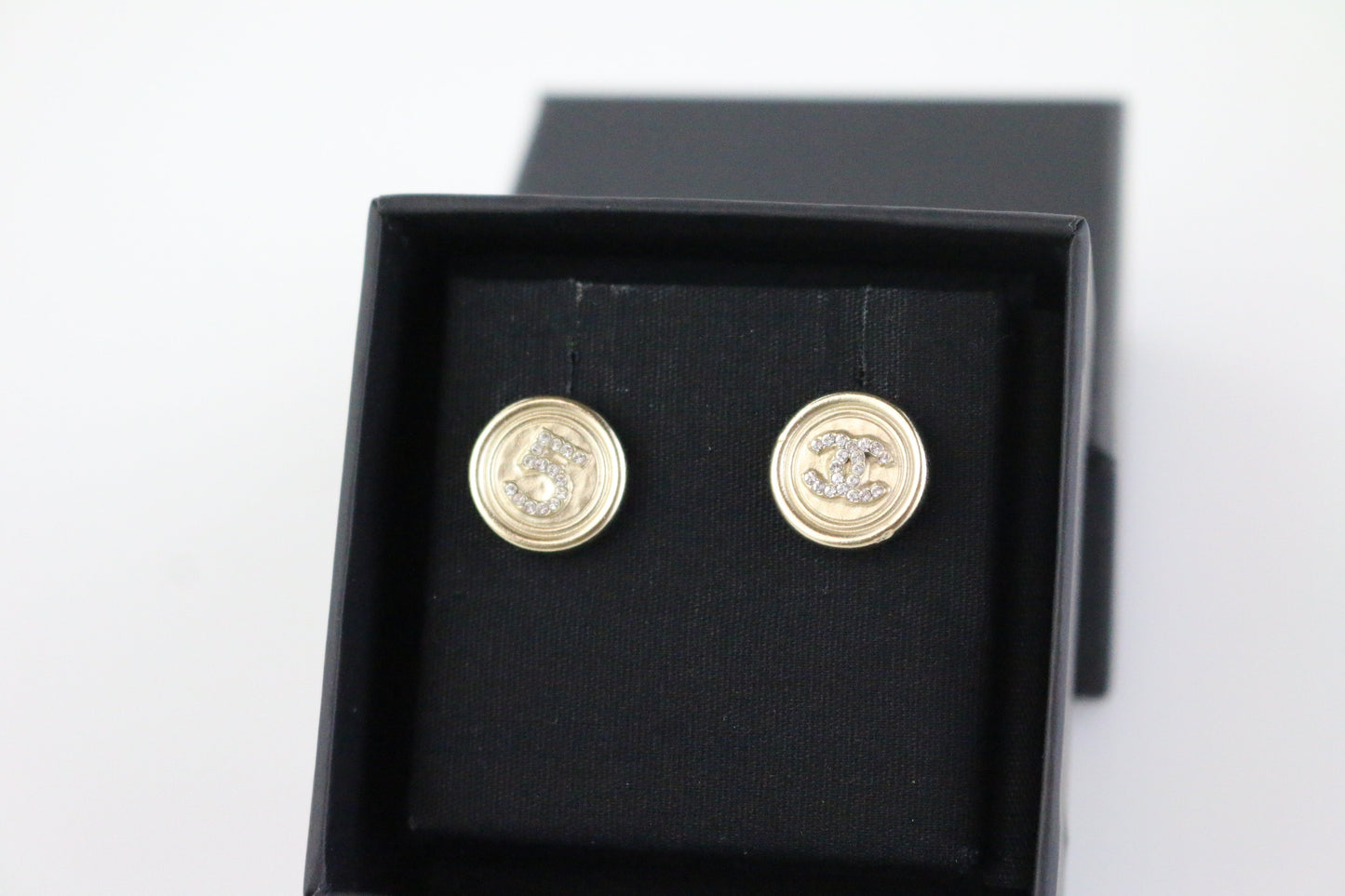 CC No.5 Round Button Stud Earrings
