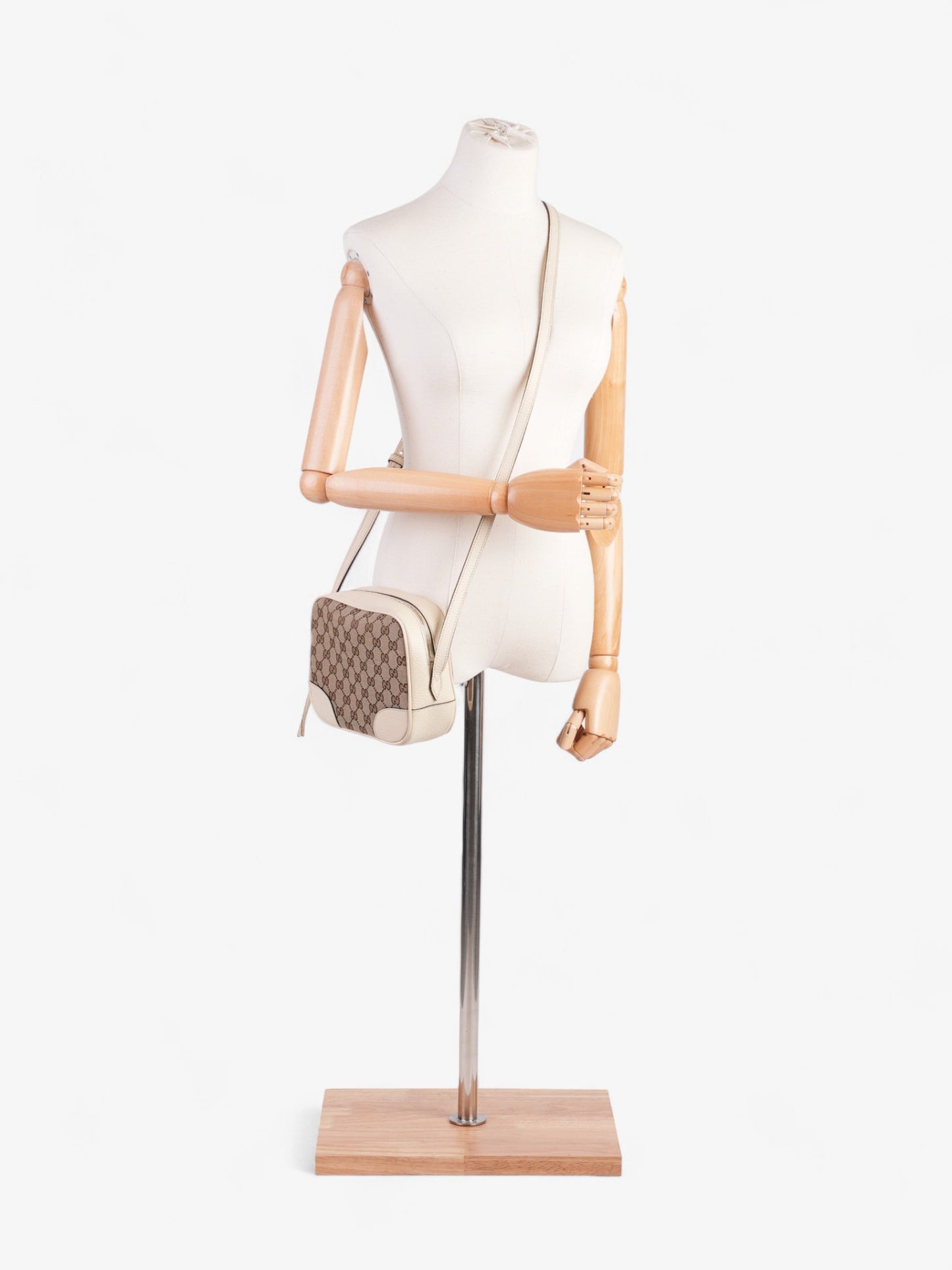 Gucci Bree Beige And Ebony GG Supreme / Cream Canvas