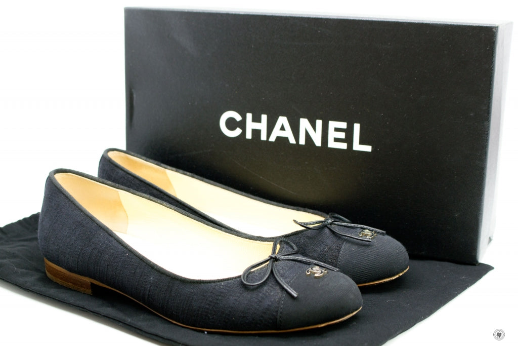 Chanel Ballerinas  Black Fabric 37.5 Flat
