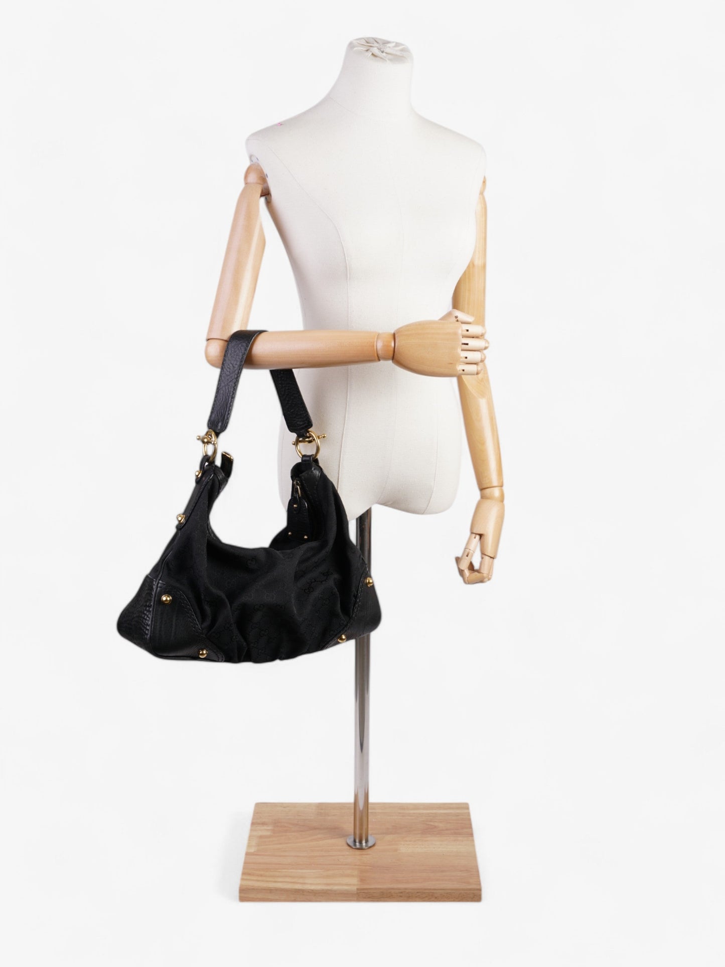 Gucci Jockey Hobo Black / GG Supreme Canvas Medium