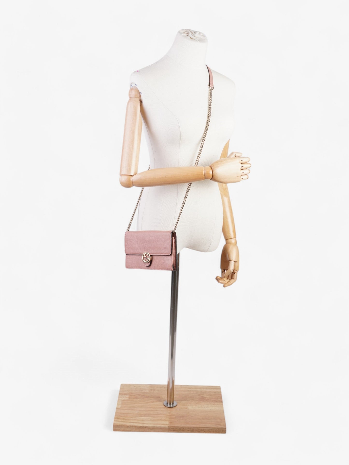 Gucci Interlocking G Chain Wallet Light Pink Leather