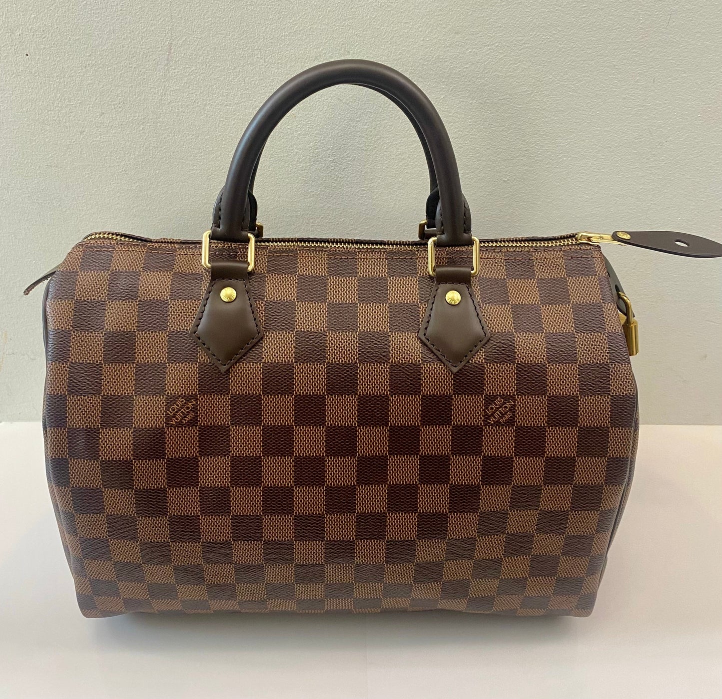 LOUIS VUITTON DAMIER EBENE SPEEDY 30 HANDBAG