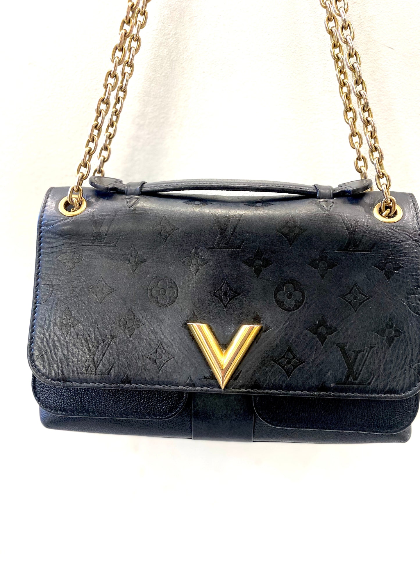 LOUIS VUITTON MONOGRAM CUIR PLUME ECUME VERY CHAIN BAG