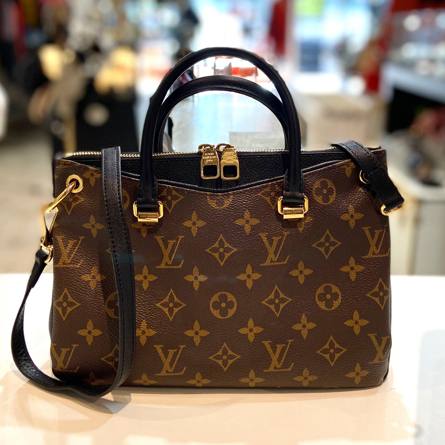 LOUIS VUITTON MONOGRAM PALLAS BB TOTE BAG