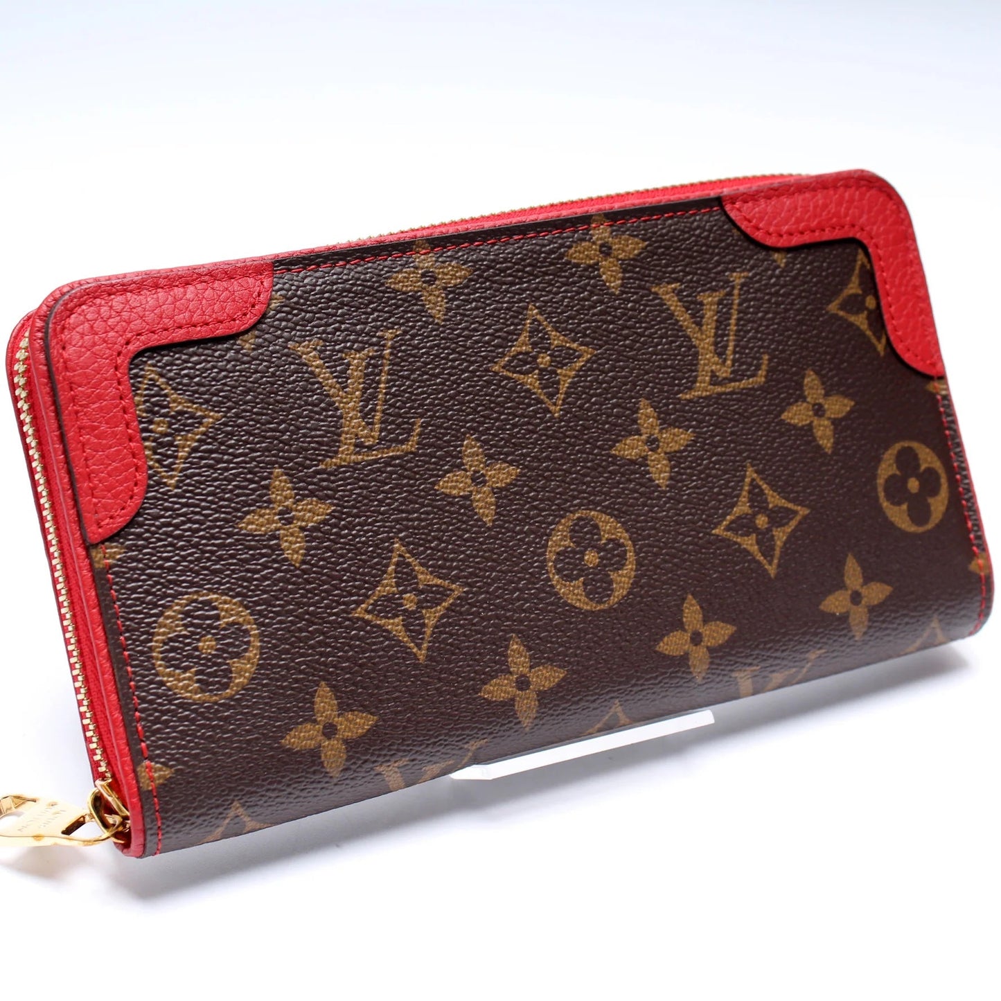 LOUIS VUITTON MONOGRAM RETIRO ZIPPY WALLET IN CHERRY