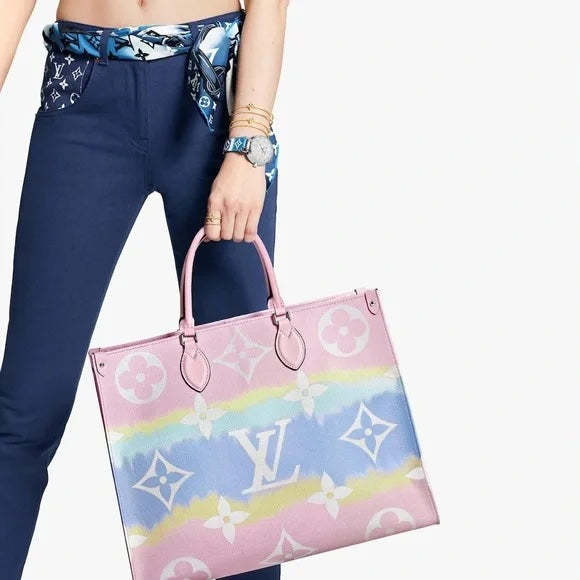 LOUIS VUITTON GIANT MONOGRAM ESCALE ONTHEGO GM TOTE IN PASTEL