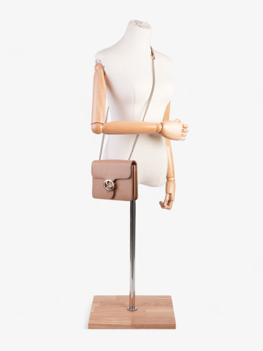 Gucci Interlocking G Chain Camel Leather