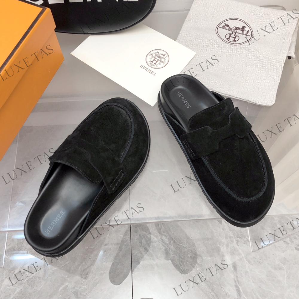 Noir Go Mule Designer Slides & Sandals for Men