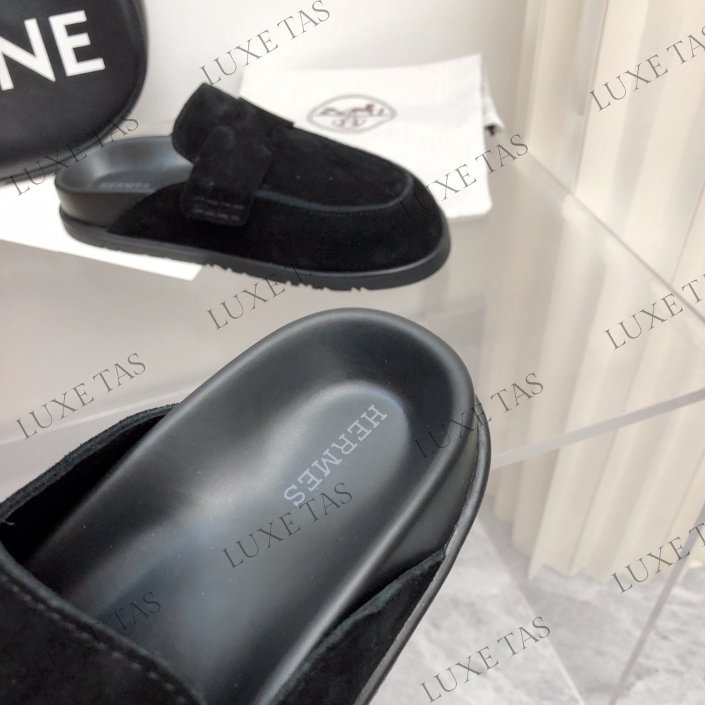 Noir Go Mule Designer Slides & Sandals for Men