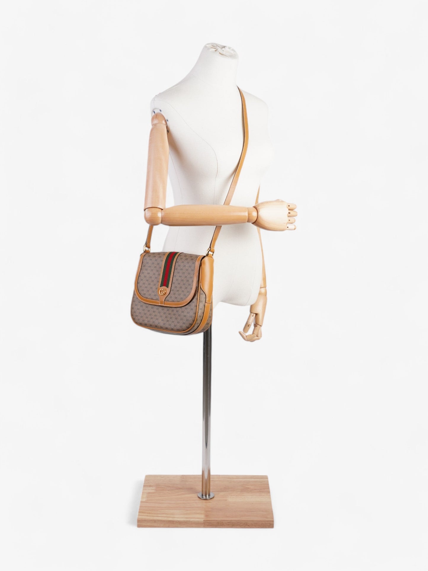 Gucci Vintage Web Crossbody GG Supreme / Green / Red Canvas