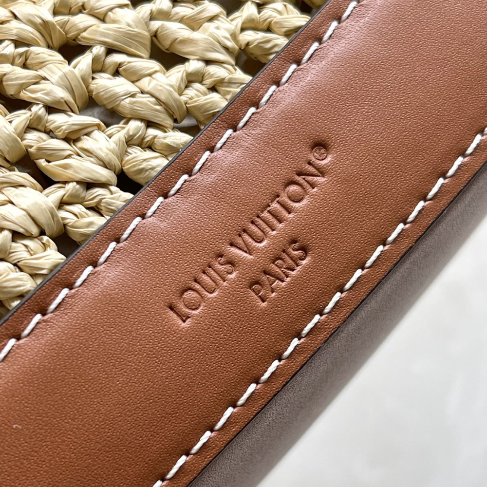 [LOW STOCK] Raffia Tan Noé BB Bucket Bag for Women