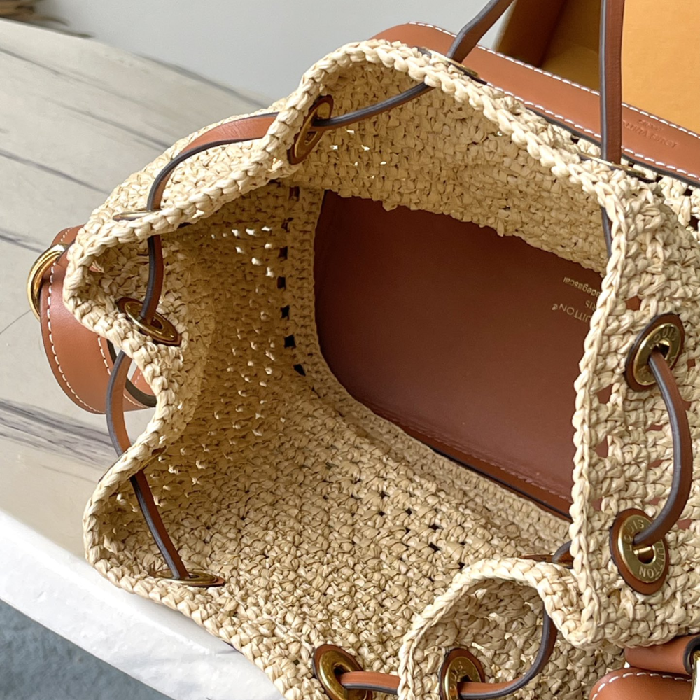 [LOW STOCK] Raffia Tan Noé BB Bucket Bag for Women