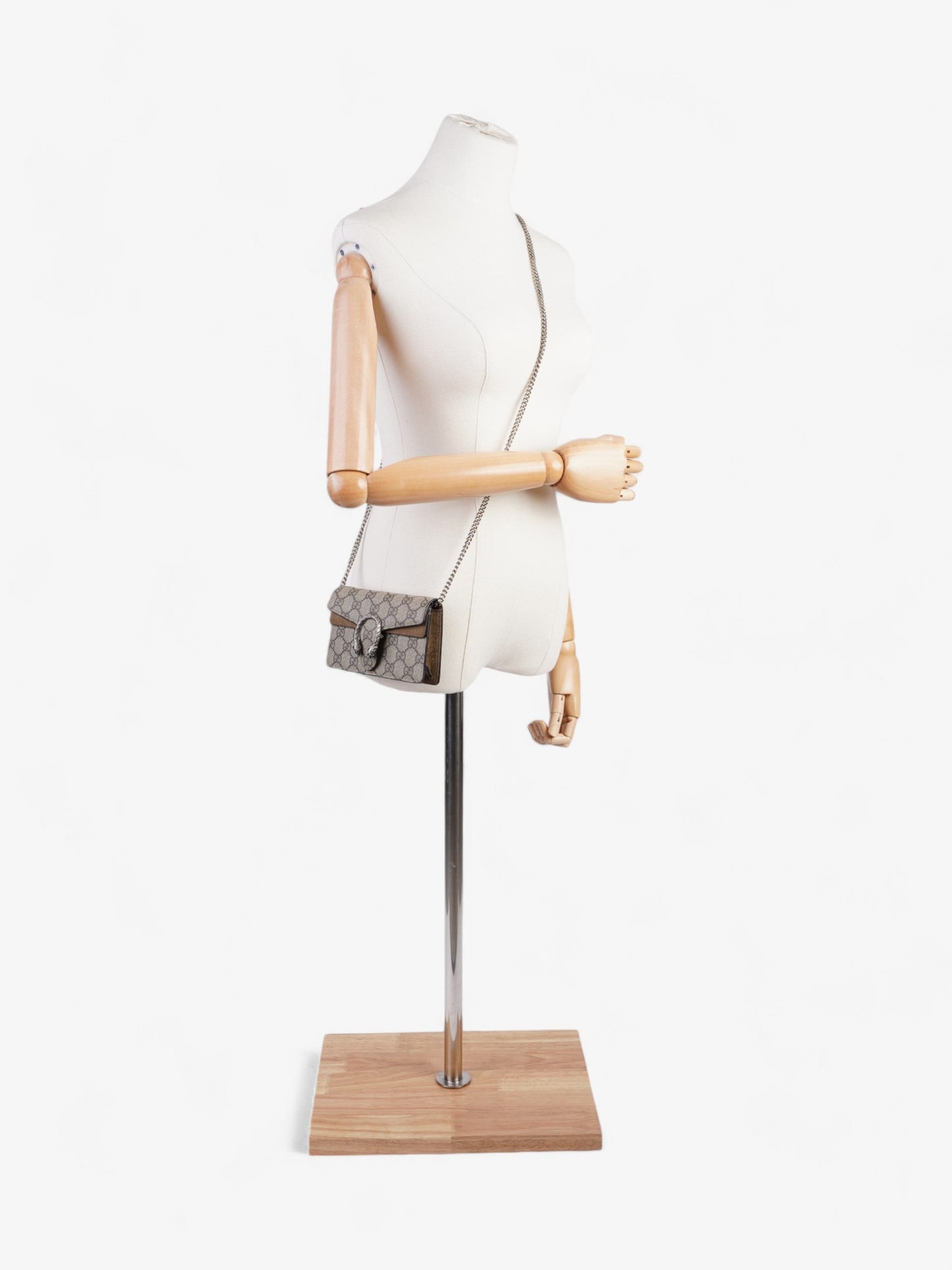 Gucci Dionysus GG Supreme Coated Canvas Super Mini