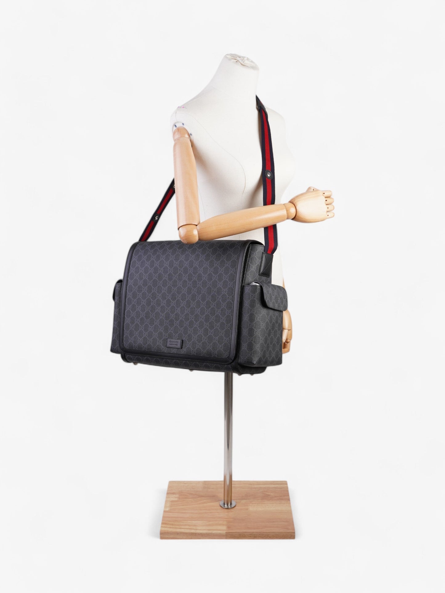 Gucci GG Diaper Bag GG Supreme / Black Coated Canvas Medium