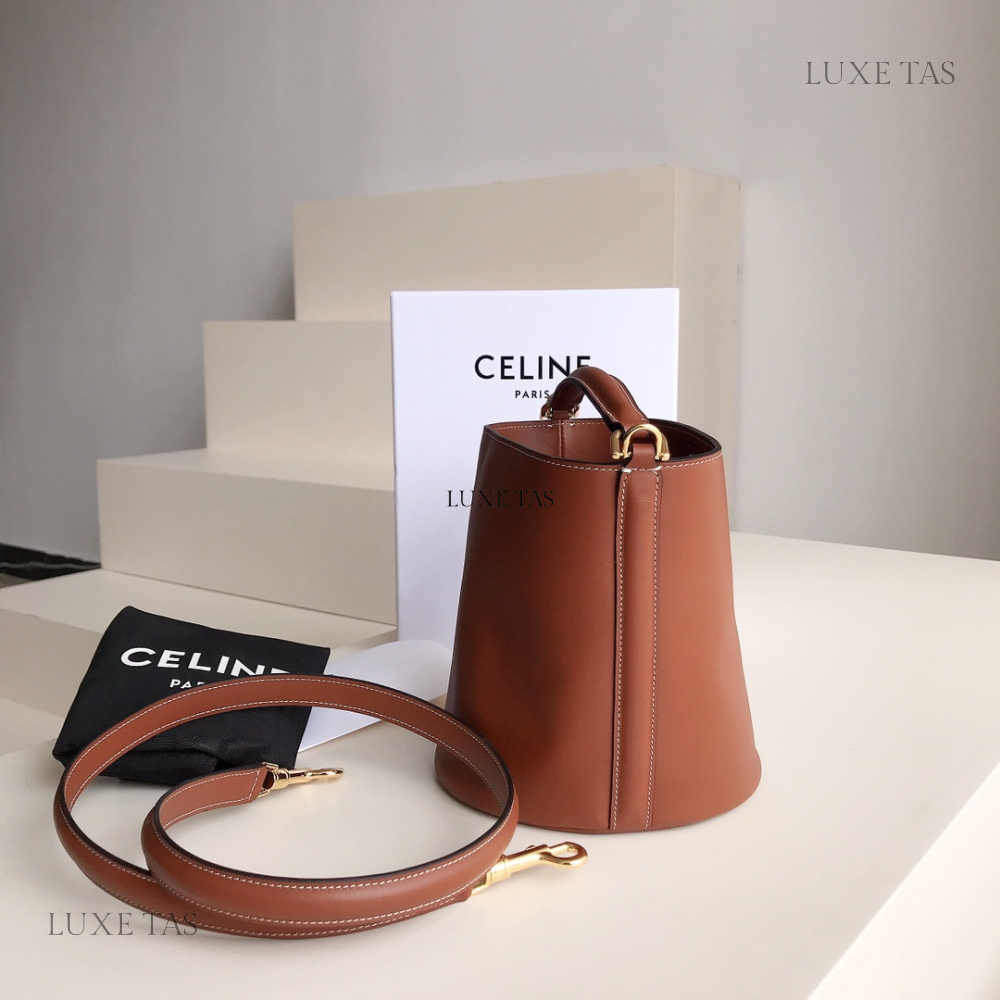 Tan Teen Bucket 16 In Smooth Calfskin Leather Bucket Bag for Women