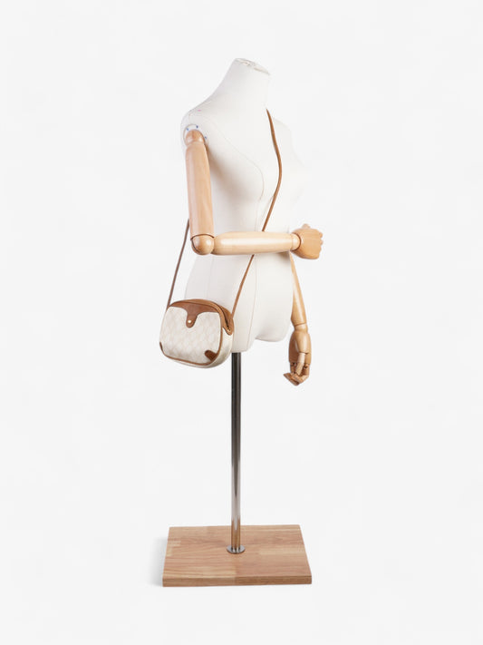 Gucci Vintage GG Camera Bag Tan / Cream Coated Canvas