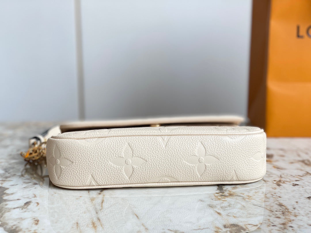 Wallet on Chain Ivy Leather Crossbody Bag for Women