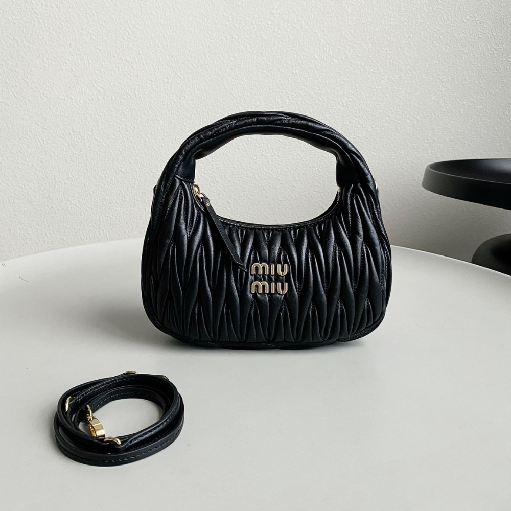 Wander Matelassé Nappa Leather Hobo Bag Black Leather Handbag for Women