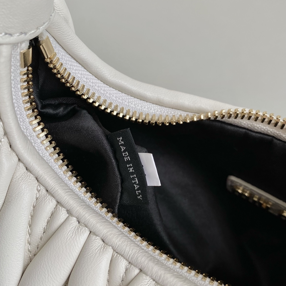 Wander Matelassé Nappa Leather Hobo Bag White Leather Handbag for Women