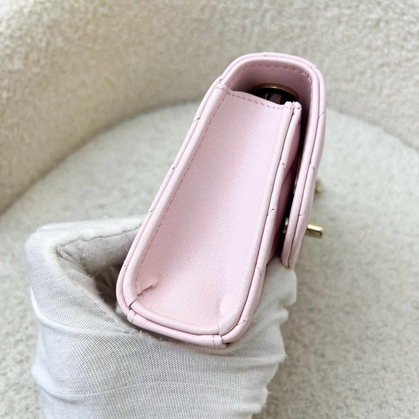 Chanel Trendy CC Micro Bag / Clutch on Chain in 22P Light Pink Lambskin and LGHW (Model: A81633)