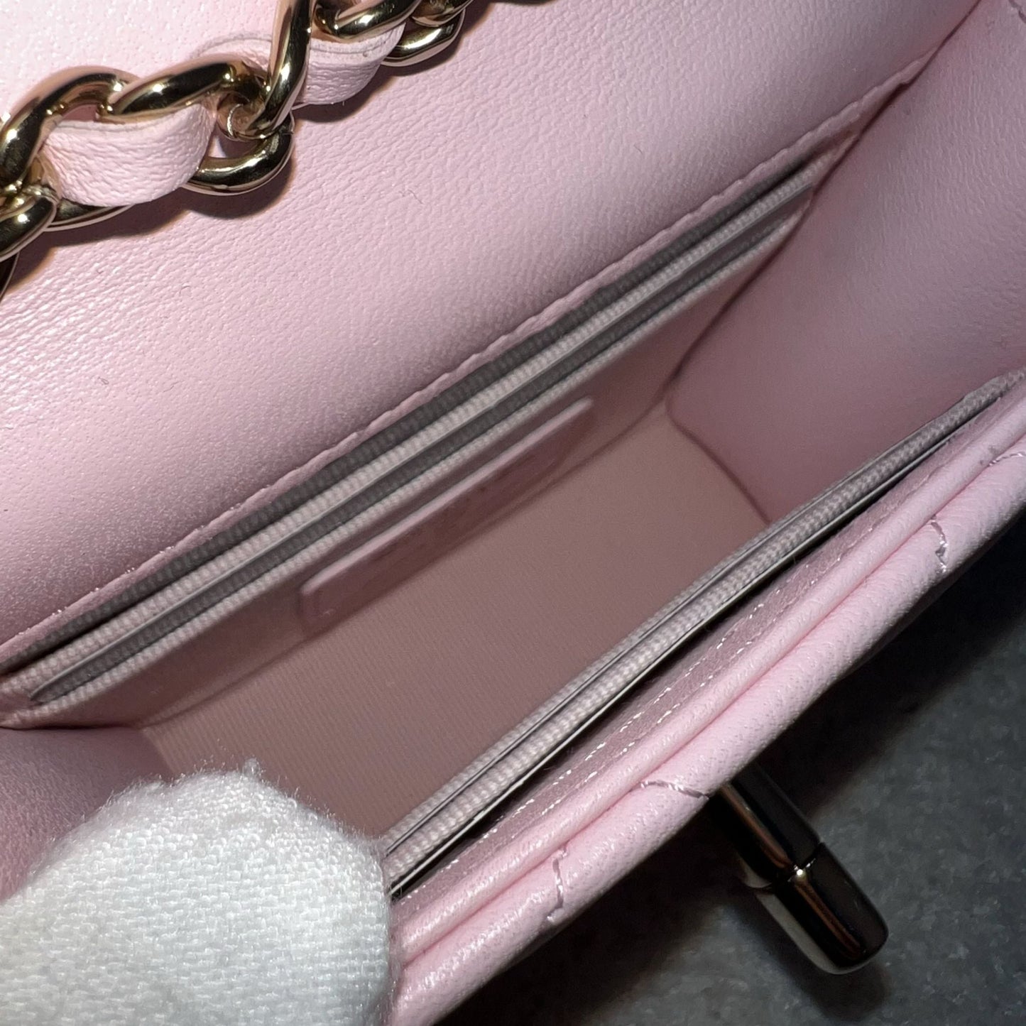 Chanel Trendy CC Micro Bag / Clutch on Chain in 22P Light Pink Lambskin and LGHW (Model: A81633)