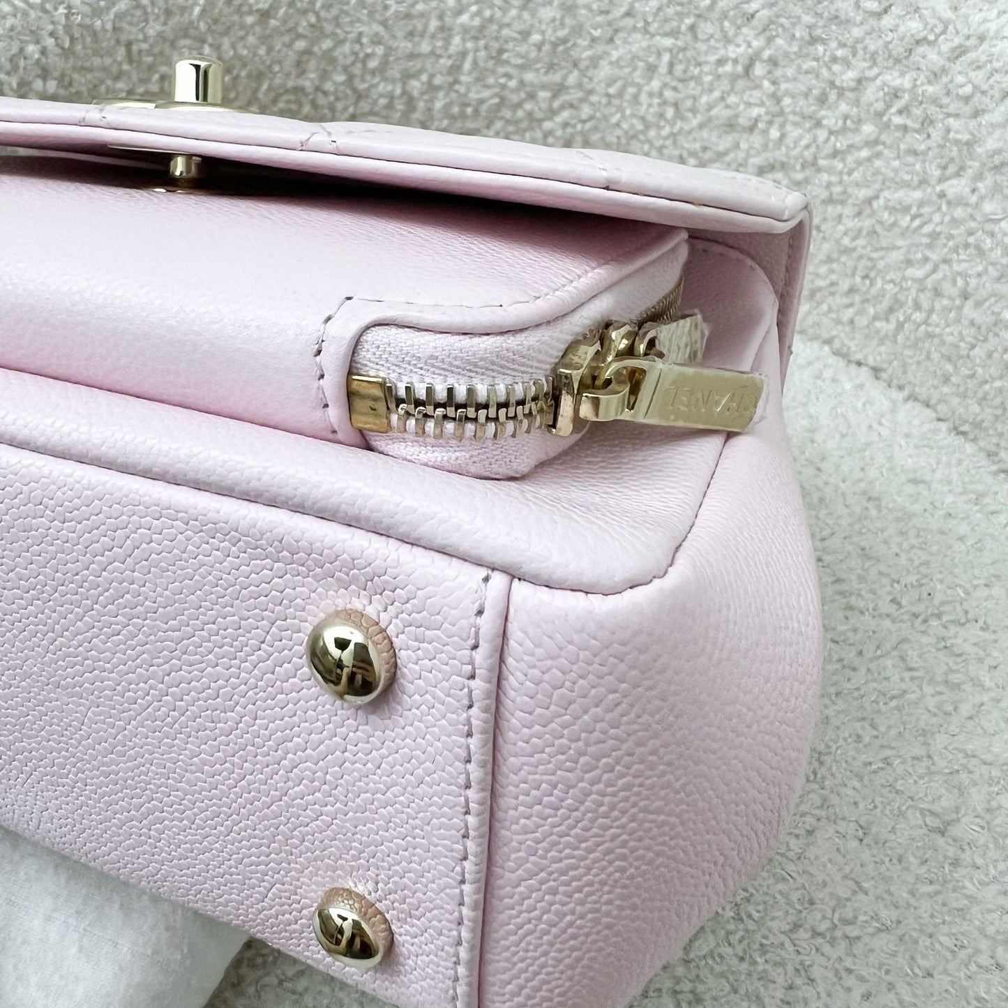 Chanel Small Business Affinity Flap in 22P Light Pink Caviar and LGHW