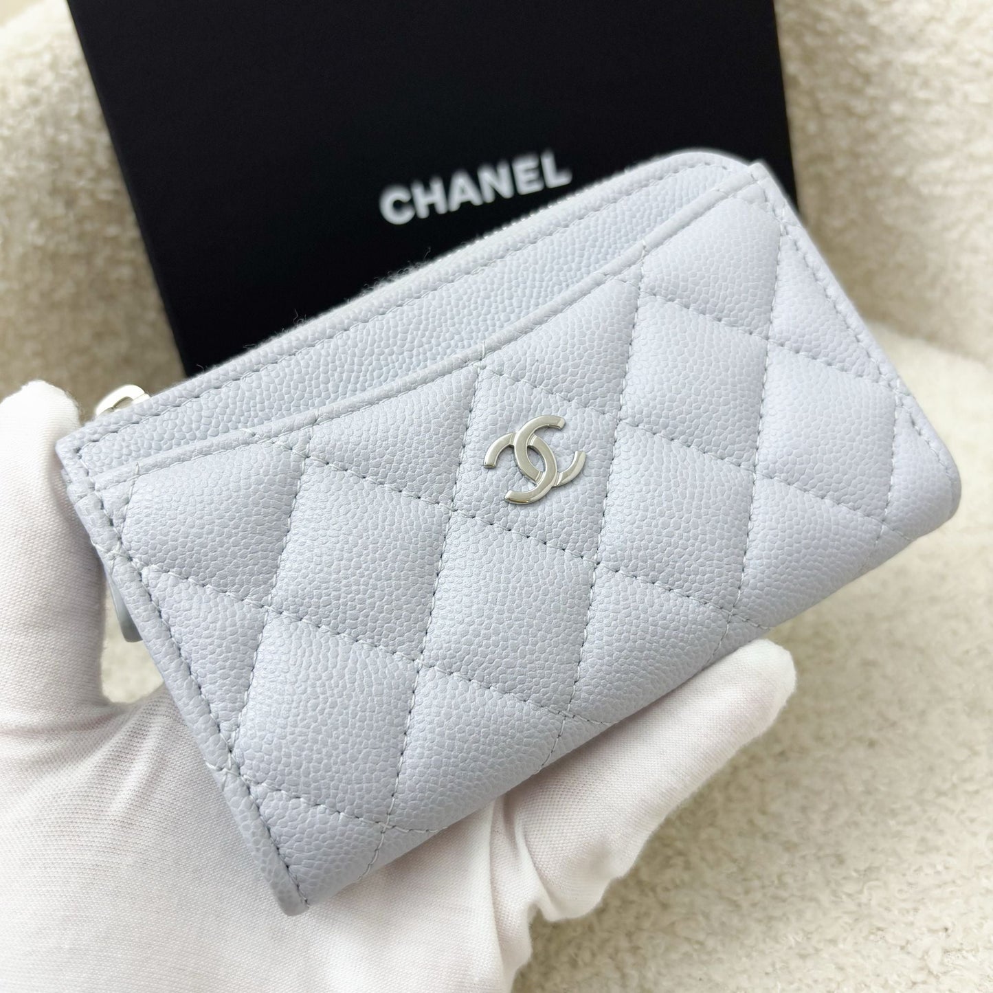 Chanel Zipped Card Holder with Coin Compartment in Light Blue Caviar and SHW