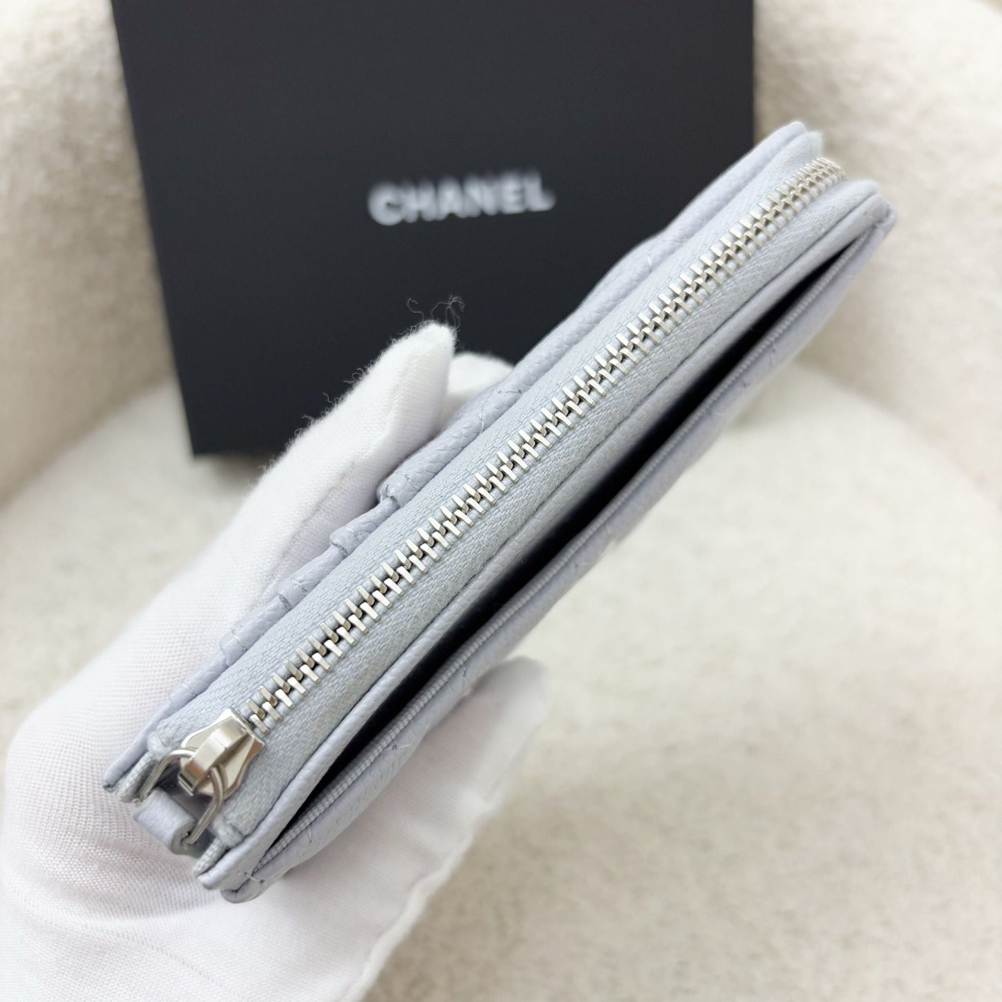 Chanel Zipped Card Holder with Coin Compartment in Light Blue Caviar and SHW