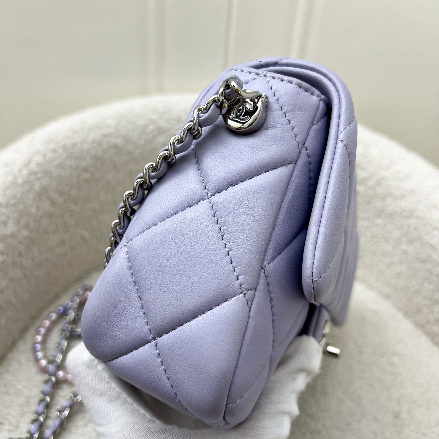Chanel 21K Perfect Mini Flap Bag in Lilac Lambskin with Pearl and Leather Chain (Adjustable) AGHW
