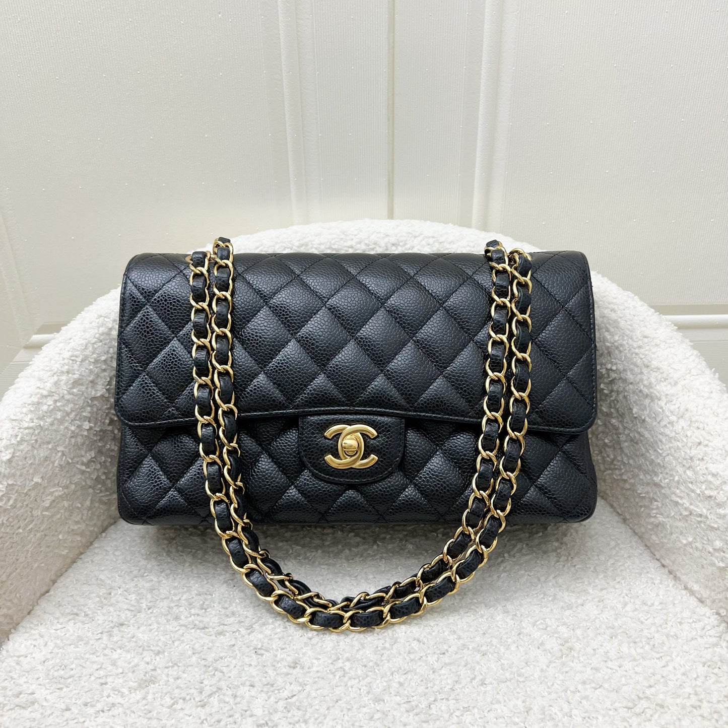 Chanel Medium Classic Flap CF in Black Caviar and GHW