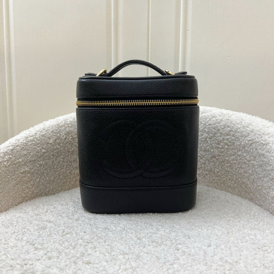 Chanel Vintage Vertical Vanity in Black Caviar and GHW
