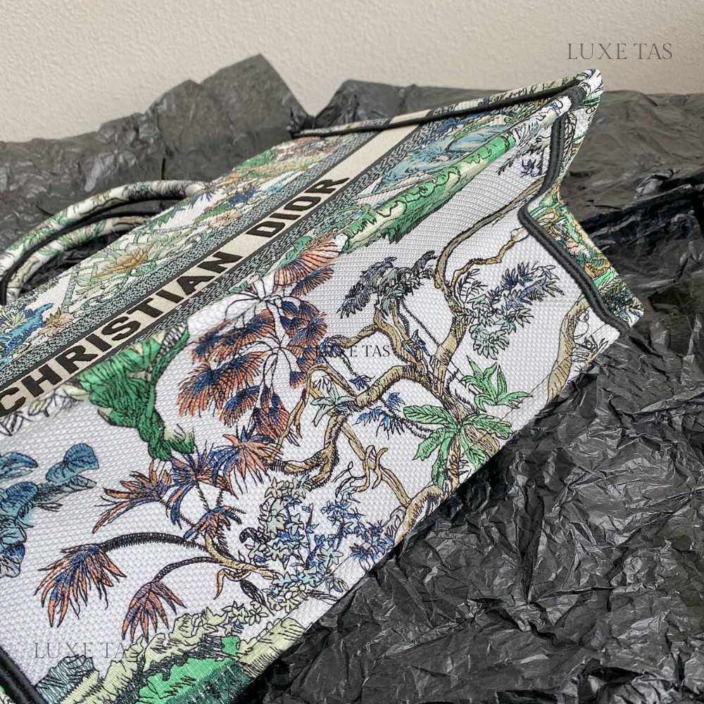 White Multicolor Étoile de Voyage Embroidery Medium D Book Tote - Tote Bag for Women