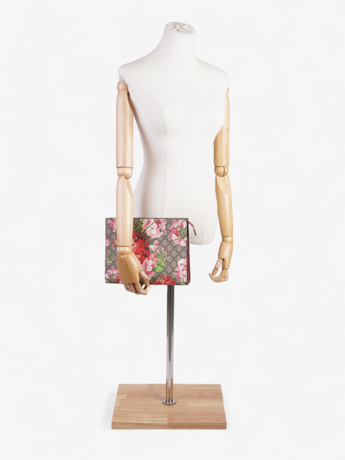 Gucci Cosmetic Case GG Supreme / GG Bloom / Antique Rose Coated Canvas Large