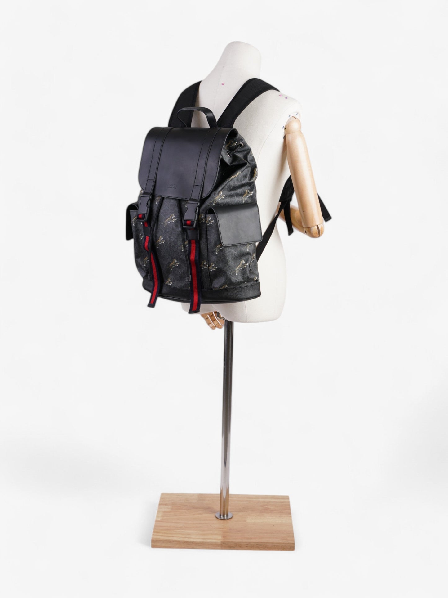 Gucci Tiger Backpack GG Supreme / Black Canvas