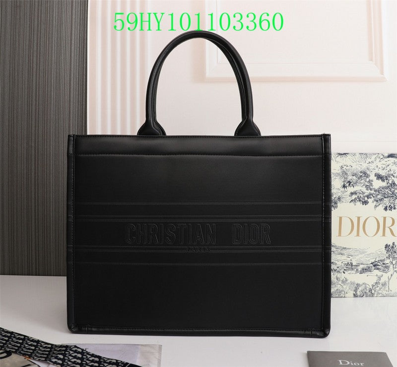 Christian Dior Luxury Bag - The Tote   241