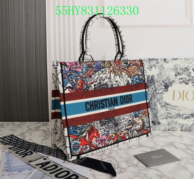 Christian Dior Luxury Bag - The Tote   234